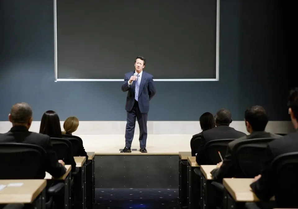 Four Tips For Novice Public Speakers